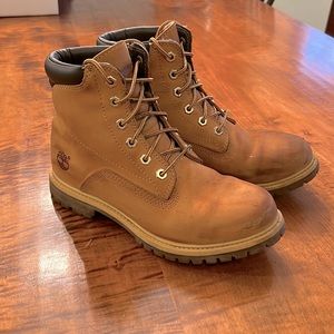 Timberland Womens Size 8.5 Boots Short Hiking